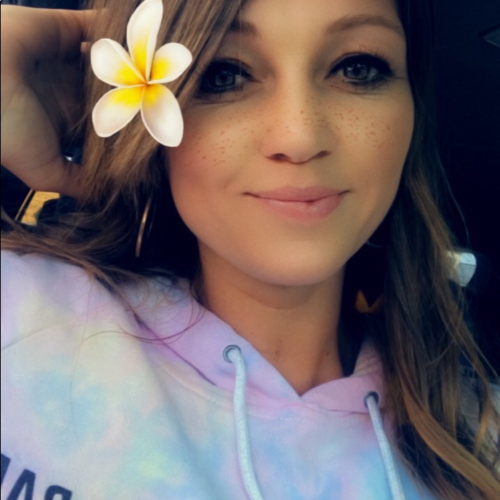 Meet your Posher, Julie